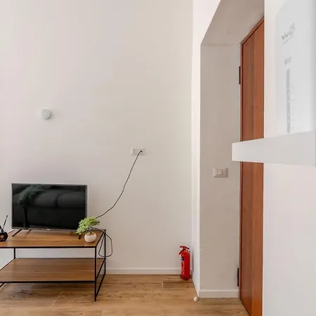 Apartment - A Pochi Passi Dalla Stazione *