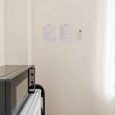 - A Pochi Passi Dalla Stazione Apartment Milan