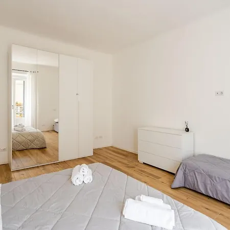 דירה - A Pochi Passi Dalla Stazione *