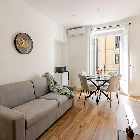 דירה - A Pochi Passi Dalla Stazione *