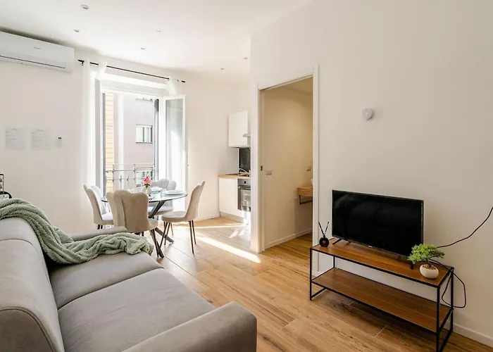 - A Pochi Passi Dalla Stazione * Μιλάνο